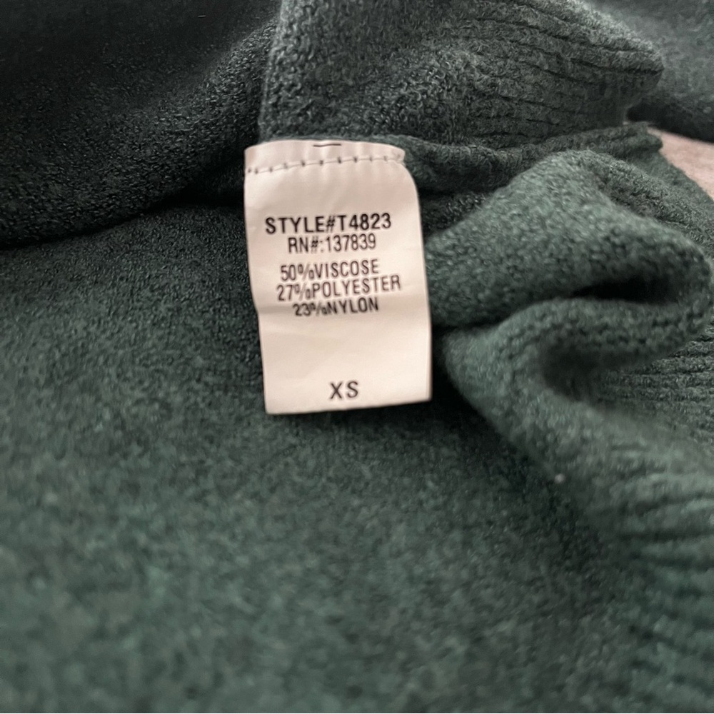 Dreamers by Debut Crewneck Cropped Green Sweater, Sz XS - Picture 12 of 14